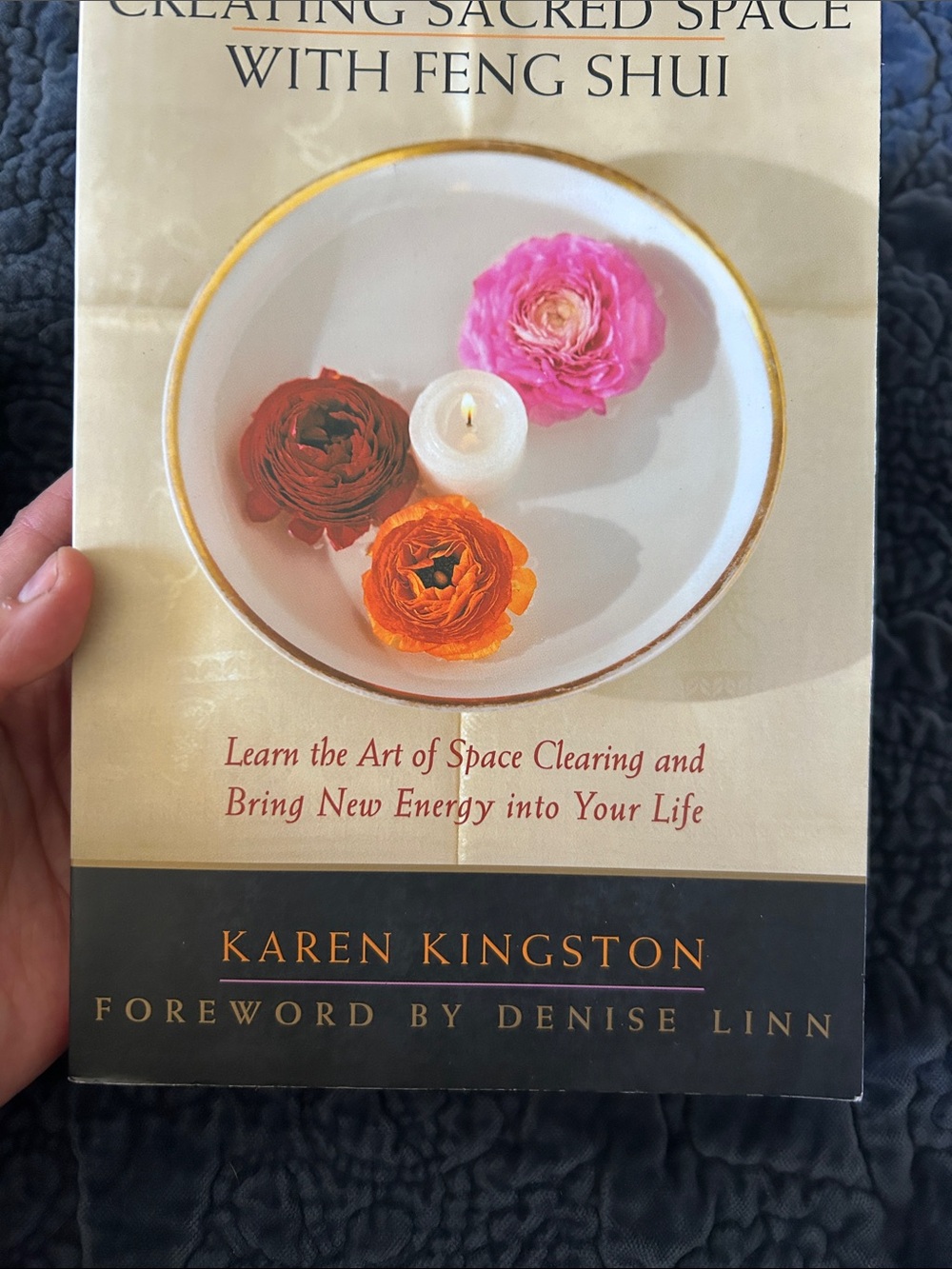 Crearinf sacred space with Feng Shui by Karen Kingston - Picture 3 of 7